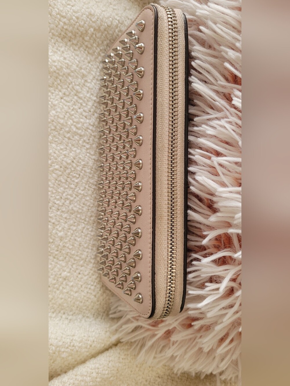 Christian Louboutin Panettone Silver Spiked Zip Pink Blush Wallet - GUC - Picture 16 of 16